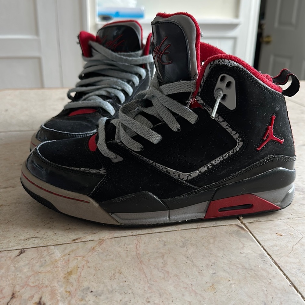 Jordan boys flight size 6